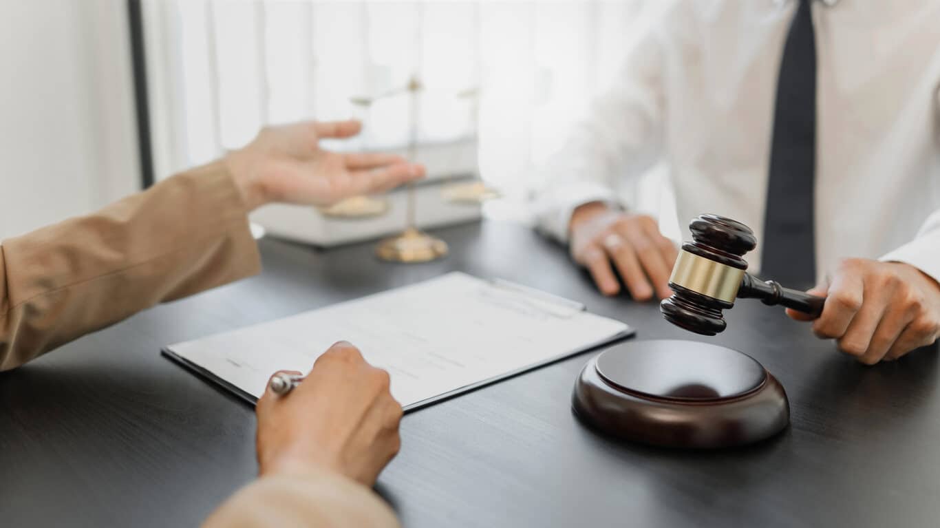 Personal injury lawyer Parlier