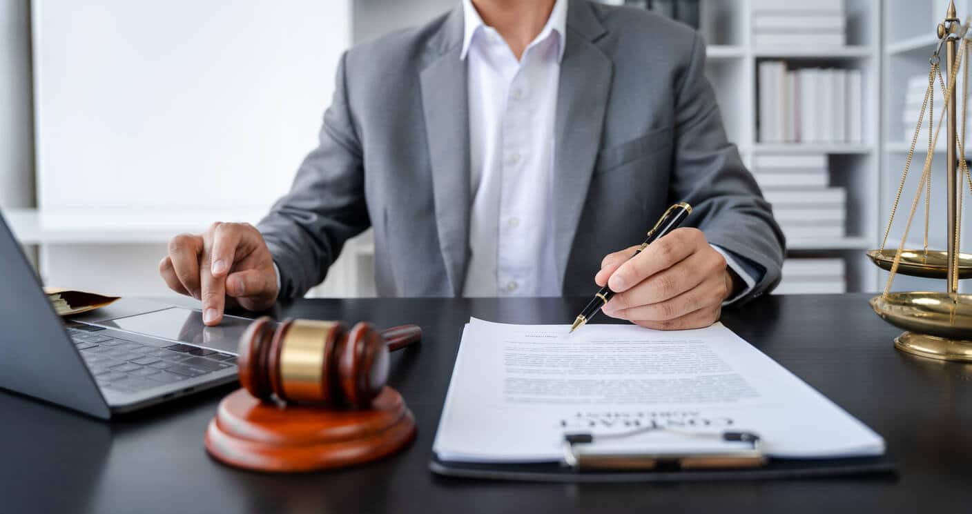 Personal injury lawyer 