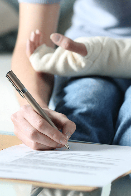 girl broke her arm photo girl broke her arm